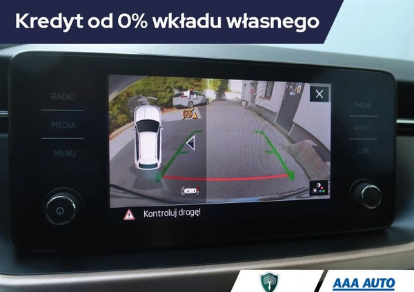 Skoda Kamiq cena 100000 przebieg: 8369, rok produkcji 2022 z Brwinów małe 352